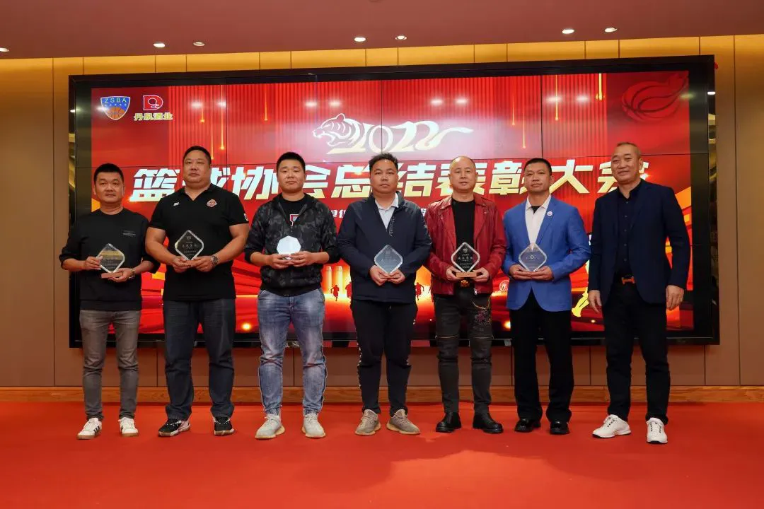 如何制定篮球训练计划以促进球员发展_1