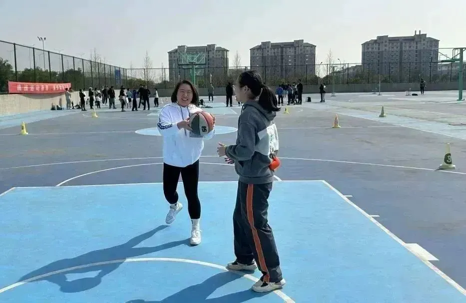 资深篮球爱好者如何保持和发展竞技水平_2